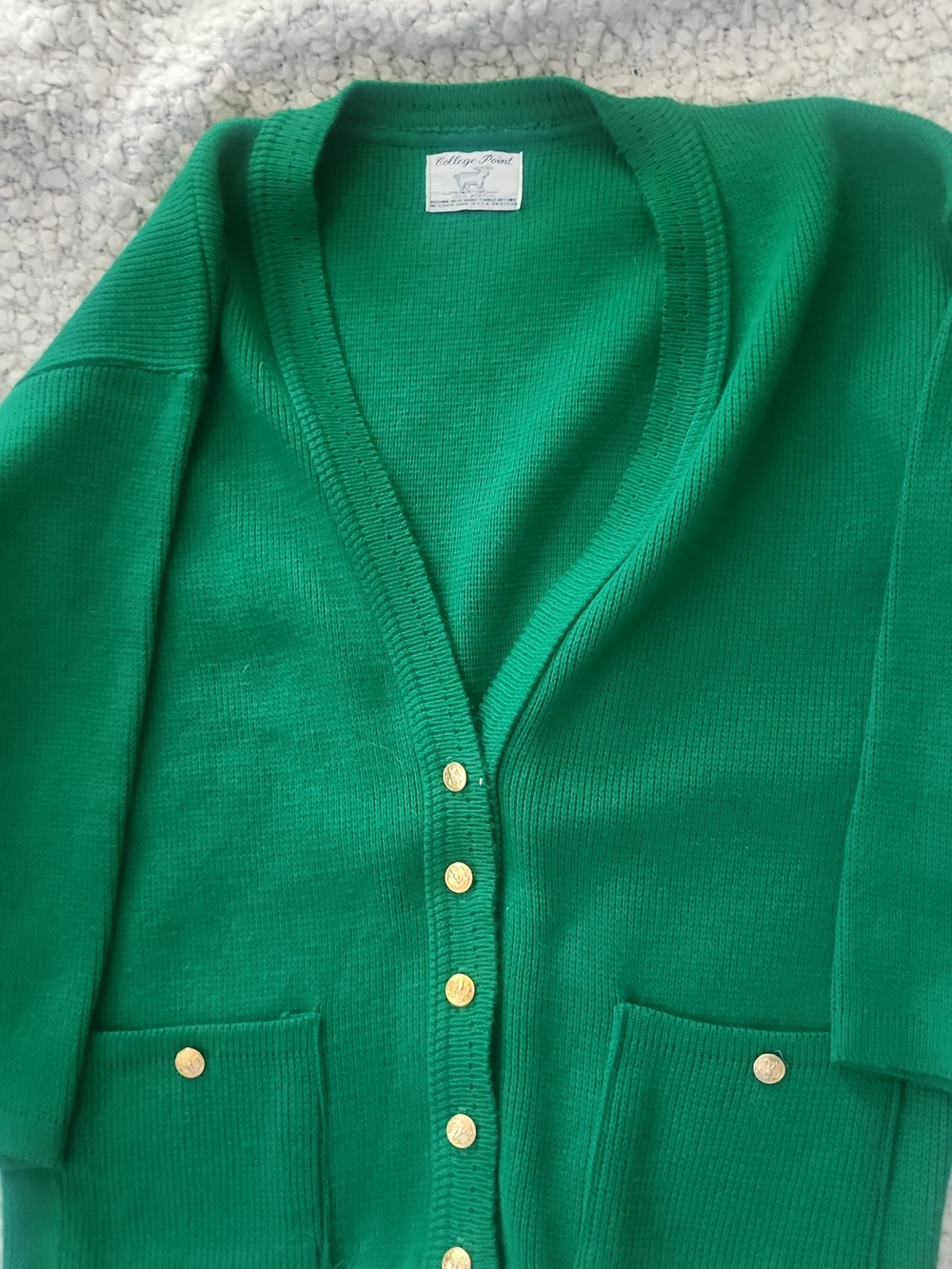 Vintage College Point Green V-Neck Cardigan Sweater Size Medium Preppy Classic - Picture 2 of 4